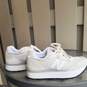 New Balance Women's 515H White Sneaker Size 8